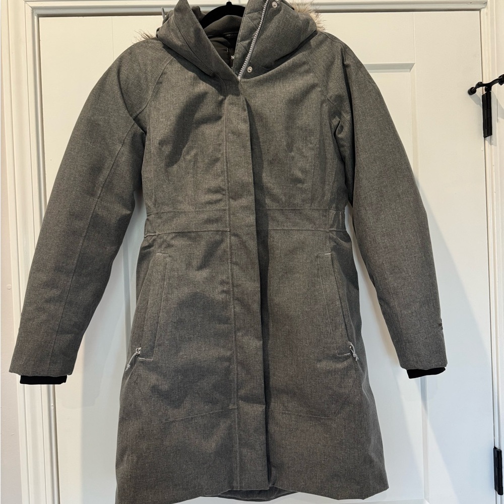 The North Face Women's Fitted Gray Jacket - Picture 3 of 8
